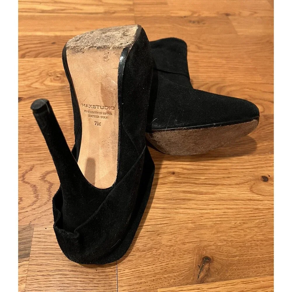 Max Studio Ankle Boots Platform Booties Women's Size 7M Black Suede Booties